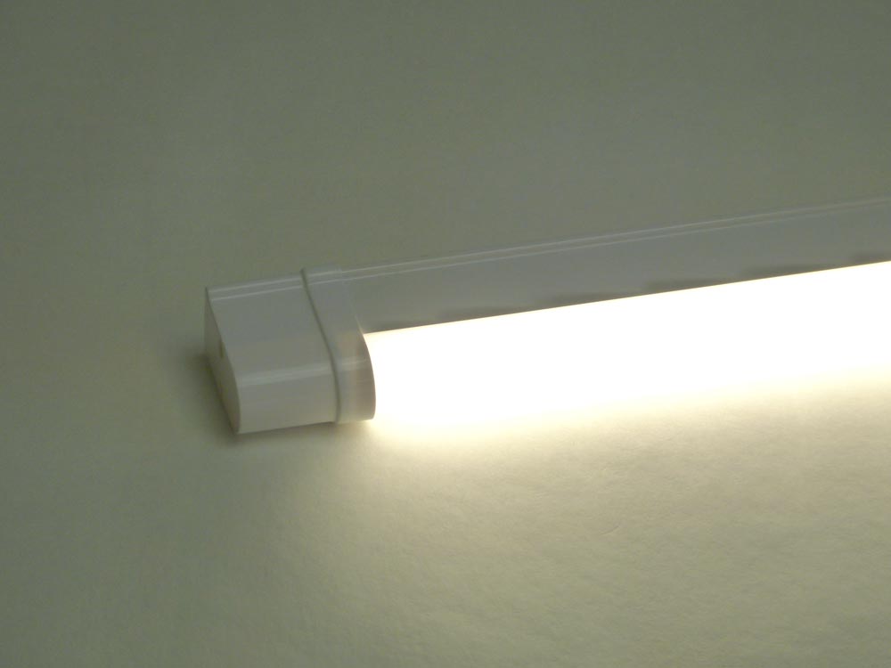 Leugen Gewond raken Professor LED TL T5 Armatuur, 8W - LED TL lamp voor vriezer