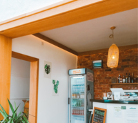 Milieubewuste lampen met natuurlijke materialen zoals rotan