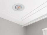 witte spot woonkamer