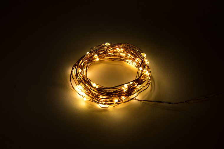 LED Feestverlichting Prikkabel, 5 Meter, Waterdicht IP65, Warm Wit, Op 3xAA Batterijen afbeelding