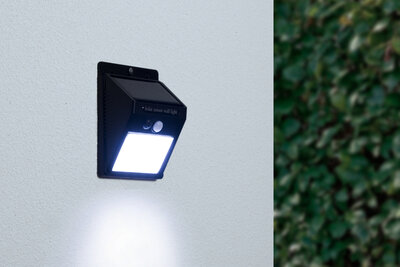 walgelijk Aanklager dikte LED Buitenwandlamp Op Zonne Energie Met Sensor - LED Tuinlamp